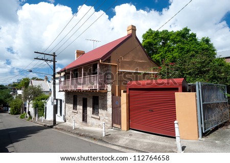 This image shows the characterful homes around Paddington, Sydney, Australia.