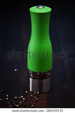 salt and pepper grinders