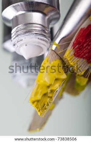 paint brushes and paint color