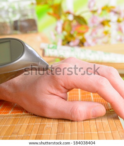 Finding an acupuncture point with electronic device which could be also used to apply electroacupuncture, PENS