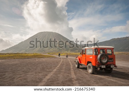 Java Indonesia-Arpi l 25 2010 Tourists 4x4 Jeep for tourist rent at Mount Bromo The active Mount Bromo is one of the most visited tourist attractions in East Java Indonesia Java Indonesia-Arpi l 25 2010 Tourists 4x4 Jeep for tourist rent at Mount Bromo The active Mount Bromo is one of the most visited tourist attractions in East Java Indonesia