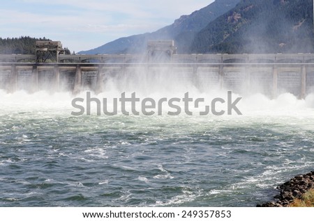 Portland, Oregon, USA August 18, 2014The Bonneville hydroelectric dam on the Columbia River near Portland Oregon, USA.