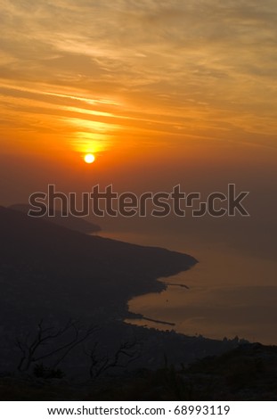 Crimean dawn Photo taken in the Crimean mountains not far from Yalta.