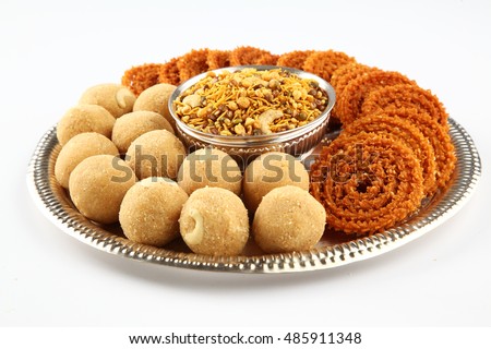 diwali snacks or diwali food or diwali sweets ,diwali snacks chakali or chakli, bundi laddu,