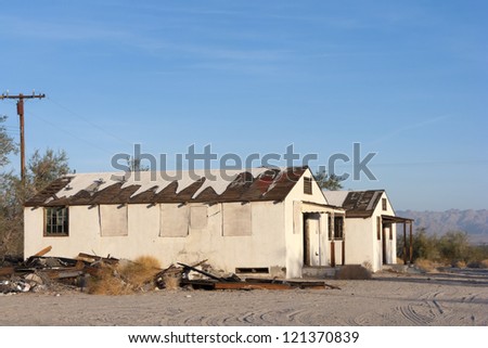 Distressed property in gold mining town of Desert Center, CA