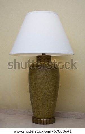Classic Desktop Lamp with Shade