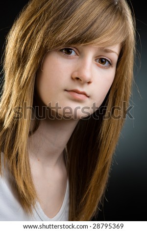 MC: Sienna Florence Turner(17)-brown eyes, lt. brown hair