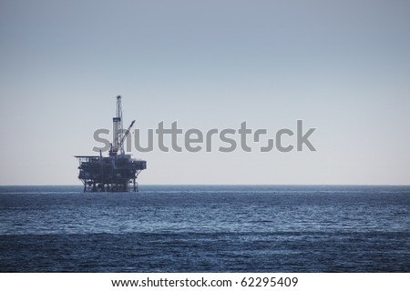 Large Pacific Ocean oil rig drilling platform
