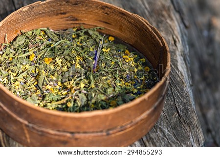 Medicine herb plants Dry Medicinal Plants And Herbs in a basket