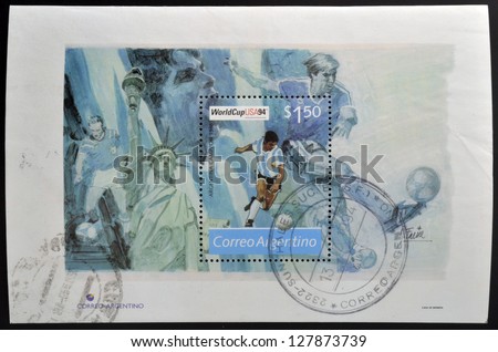 ARGENTINA - CIRCA 1994: A stamp printed in Argentina dedicated to world cup football USA 1994, circa 1994