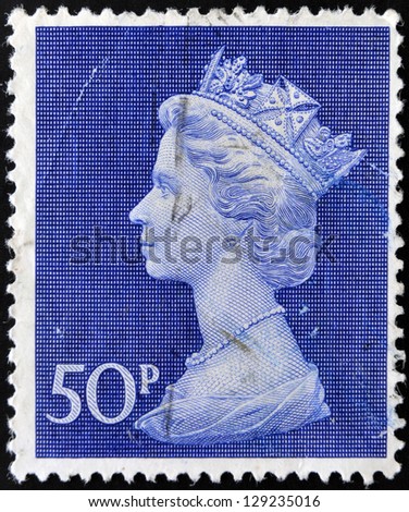 UNITED KINGDOM - CIRCA 1970: An English stamp printed in Great Britain shows Portrait of Queen Elizabeth, circa 1970