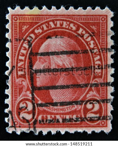 UNITED STATES OF AMERICA - CIRCA 1920 : A stamp printed in USA shows the profile of George Washington, circa 1920