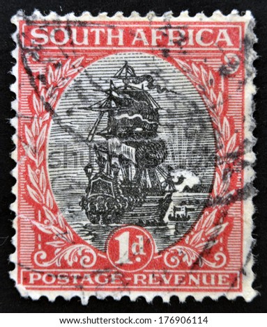SOUTH AFRICA - CIRCA 1926: A stamp printed in South Africa shows Dromedaris (Van Riebeeck\'s ship), circa 1926.