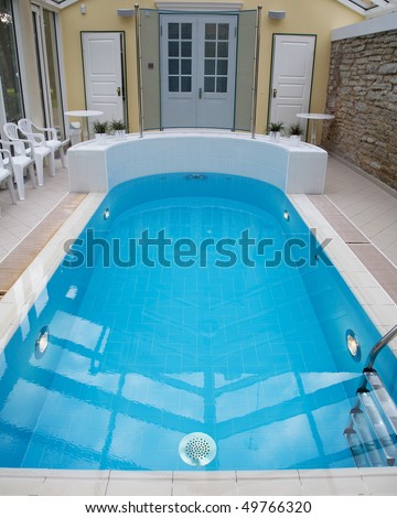 Indoor beautiful empty swiming-pool redy for use