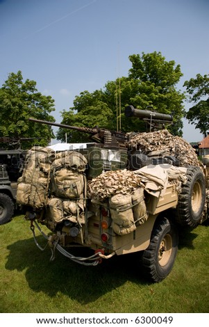 Machine gun and missile launcher mounted on jeep
