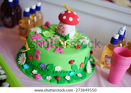 Amazing birthday cake with a lot of fine details, fairy garden theme