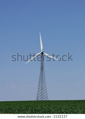 Wind Turbine on the open plains of the midwest harnesses the power of the wind providing a renewable alternative energy resource