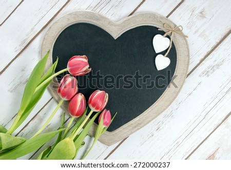 Wooden panel in heart shape with tulips / Wooden Panel