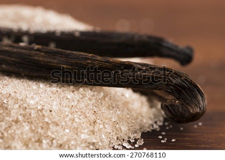 vanilla sugar and vanilla beans