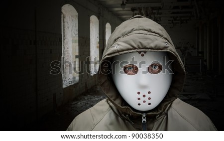 Spooky man with mask