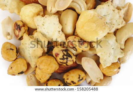 mix nuts and corn frame