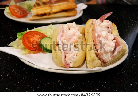 sandwich with shrimp and vegetables