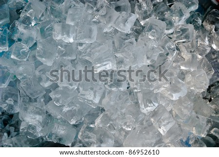ice cubes to cool drinks
