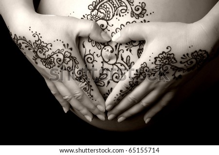 Black Henna Tattoos on Stock Photo   A Black And White Photo Of Henna Tattoo Paste On A Woman