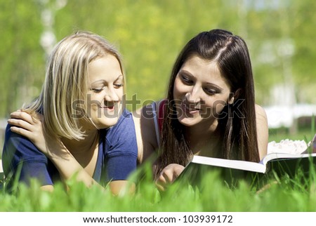 two friends on the nature of reading a book