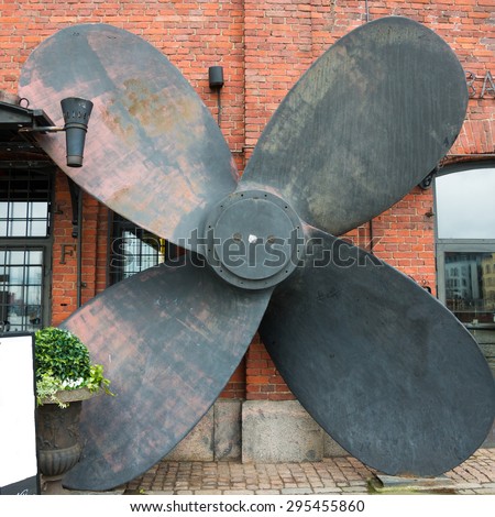 large ship propeller