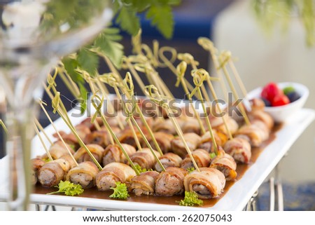 Luxury food and drinks on wedding table.