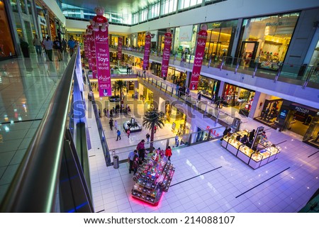 DUBAI, UAE - OCTOBER 31: World's largest shopping mall based on total area and sixth largest by gross leasable area, October 31, 2013 in Dubai, UAE