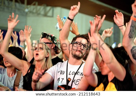 BARCELONA - JUN 14: Crowd at Sonar Festival on June 14, 2014 in Barcelona, Spain.