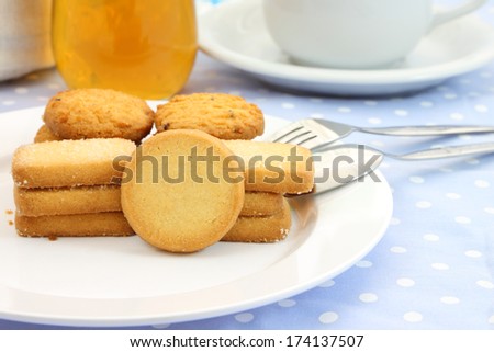 Multiple style crackers snack plate on table