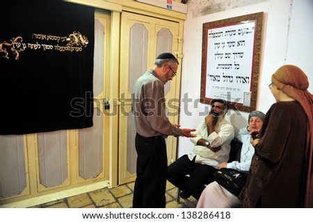 HEBRON, ISR - SEP 08:Jewish people at the Cave of the Patriarchs in Hebron on Sep 09 2009.According to tradition all the Patriarchs and Matriarchs of the Jewish people believed to be buried there.