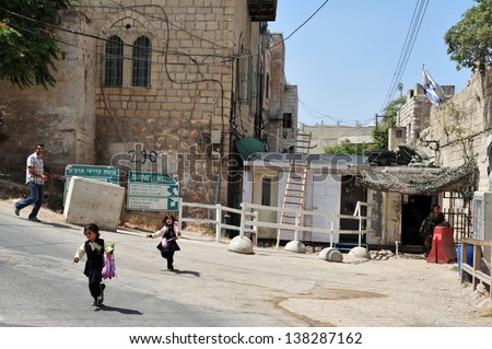 HEBRON, ISRAEL - SEP 08:Arab people in Hebron on September 09 2009.There are 163,000 Palestinians living in Hebron