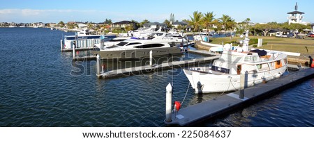 GOLD COAST - OCT 14 2014:Luxury homes and super yachts in Sovereign Islands.It\'s one of the most expensive areas in Gold Coast Queensland and Australia with some homes in excess of 20 million dollars.