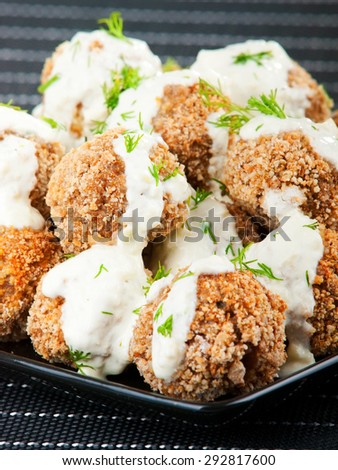 Meatballs with white sauce