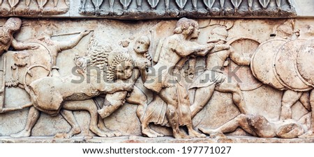 Ancient Greek sculpture representing battle