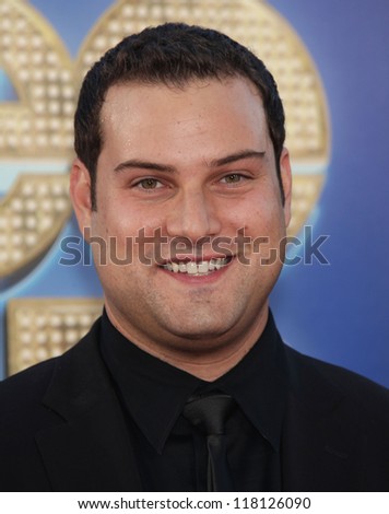 LOS ANGELES - AUG 06:  MAX ADLER arrives to the 