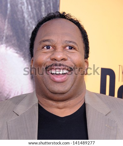 LOS ANGELES - MAY 08:  Leslie David Baker arrives to the \
