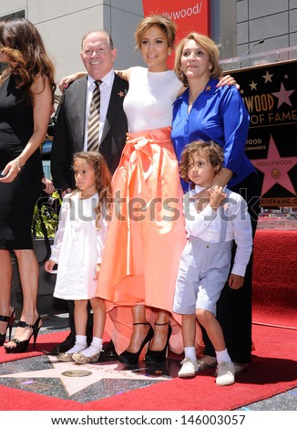 LOS ANGELES - JUN 19:  Jennifer Lopez & Family arrives to the Walk of Fame Honors Jennifer Lopez  on June 19,2013 in Hollywoods, CA
