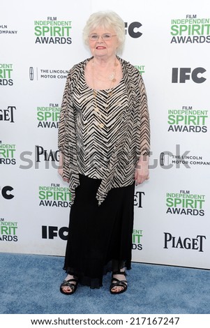 LOS ANGELES - MAR 01:  June Squibb arrives to the Film Independent Spirit Awards 2014  on March 01, 2014 in Santa Monica, CA.