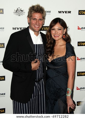 curtis stone wife or girlfriend. dresses Curtis Stone Lindsay