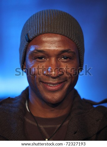 LOS ANGELES - DEC 11:  Tommy Davidson arrives to the \'Tron: Legacy\' World Premiere  on December 11, 2010 in Hollywood, CA