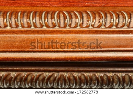 Wood texture and sculpted pattern on a sculpted jewelry box
