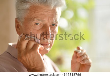 elderly man fell ill cold