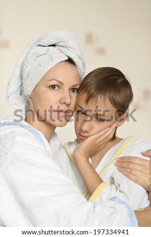 mother to care for cute sick son