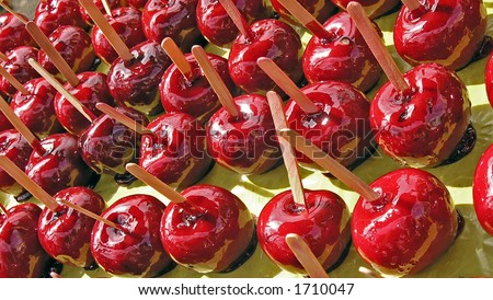 lots of red toffee apples
