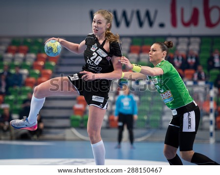 Lubin, Poland. 17th May, 2015. Match for 3rd place of PGNiG Polish Cup Women in handball. Match between MKS Selgros Lublin - SPR Pogon Baltica Szczecin 24: 25. In action Aleksandra Zimny (20).